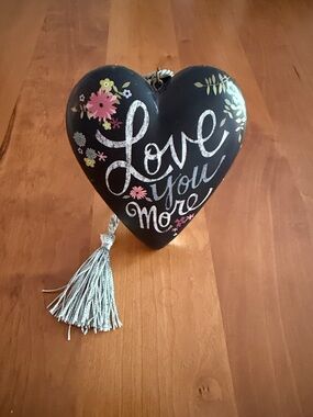 Demdaco Art Hearts “Love You More” Heart w/ Key Easel • Great Preowned Condition